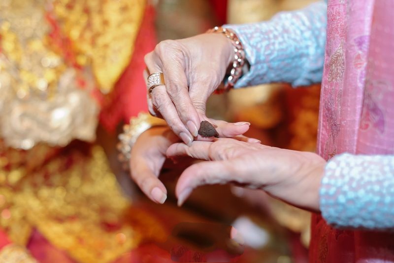 Tari Inai, Tarian Khas Yang Sering Di Gunakan Pada Acara Pernikahan Saat Malam Berinai