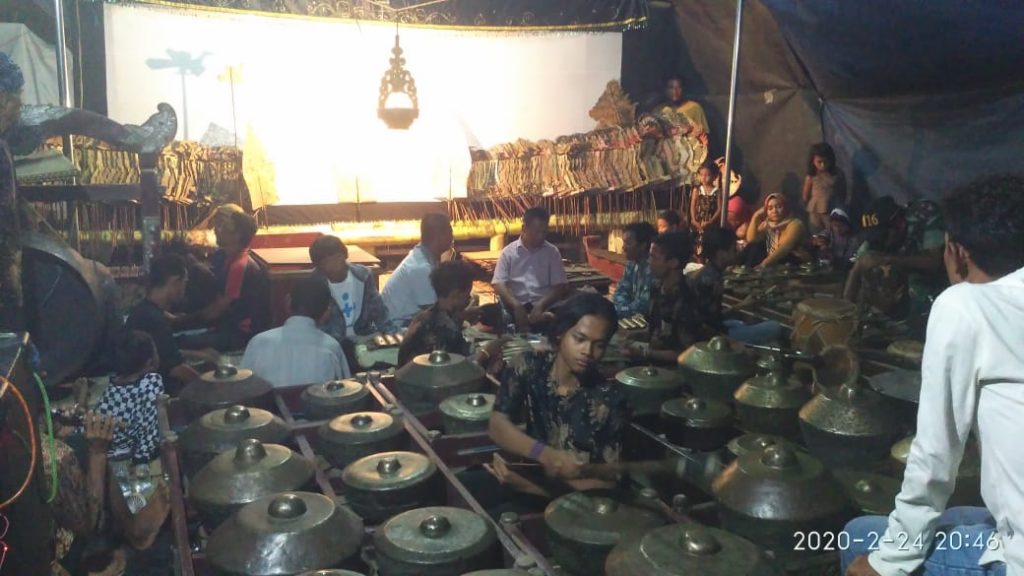 Pagelaran Wayang Kulit dan Gamelan, HUT Masyarakat Desa Gadingan
