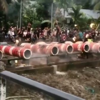 Tradisi Perang Meriam Bambu “Tet Karbet” Masyarakat Pidie, Aceh