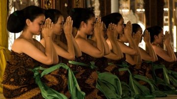 Tari Bedaya Ketawang, Surakarta