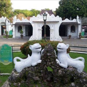 Ratu Alexandra Tegaskan :  Keraton Kasepuhan Masih di Bawah Kendali Sultan Sepuh XIV  PRA Arief natadiningrat, SE