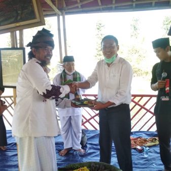 Obon Tabroni Resmikan Museum Kampung ‘Prasasti Tarumanagara’