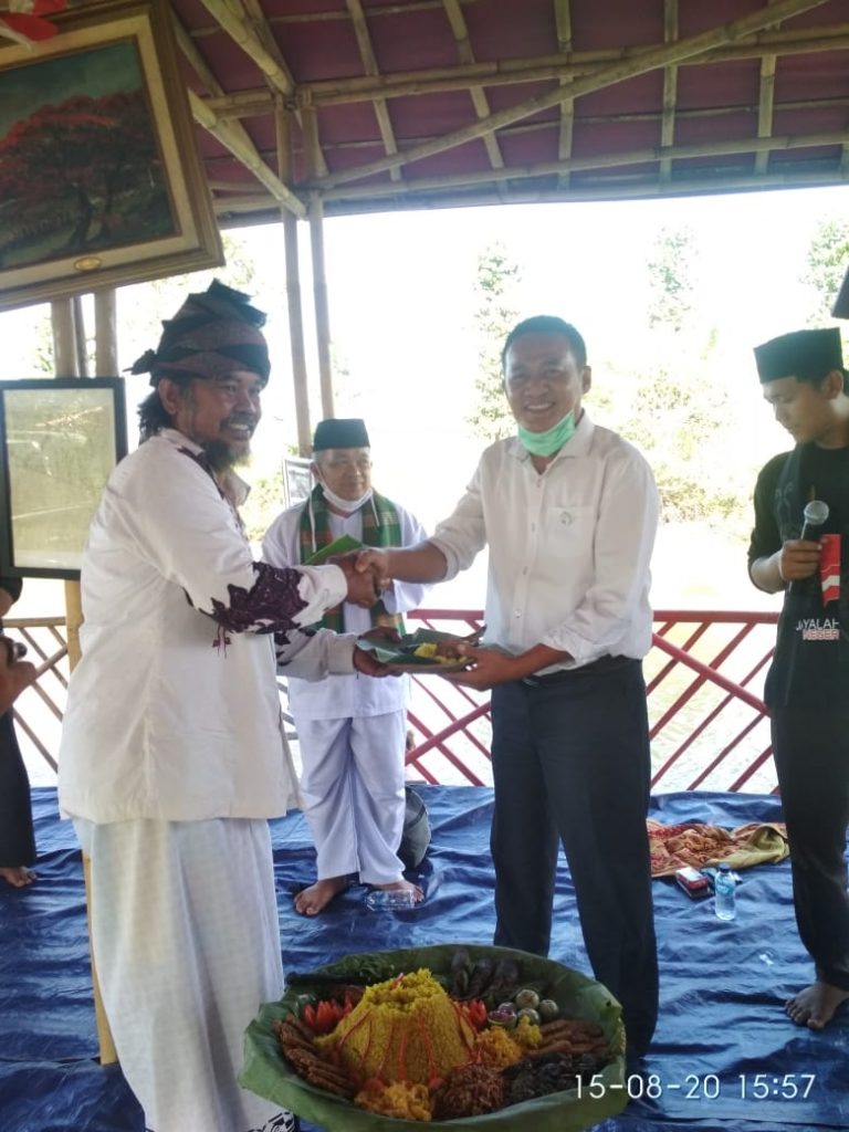 Obon Tabroni Resmikan Museum Kampung ‘Prasasti Tarumanagara’