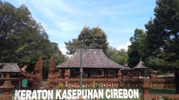 Keluarga Keraton Kesepuhan Sayangkan Sikap Pangeran Kuda Putih