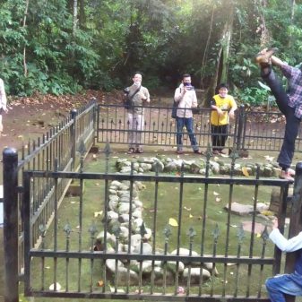 Kurangnya Ilmu Pengetahuan, Situs Sejarah Karang Kamulyan Terkesan Dilecahkan