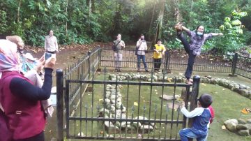 Kurangnya Ilmu Pengetahuan, Situs Sejarah Karang Kamulyan Terkesan Dilecahkan