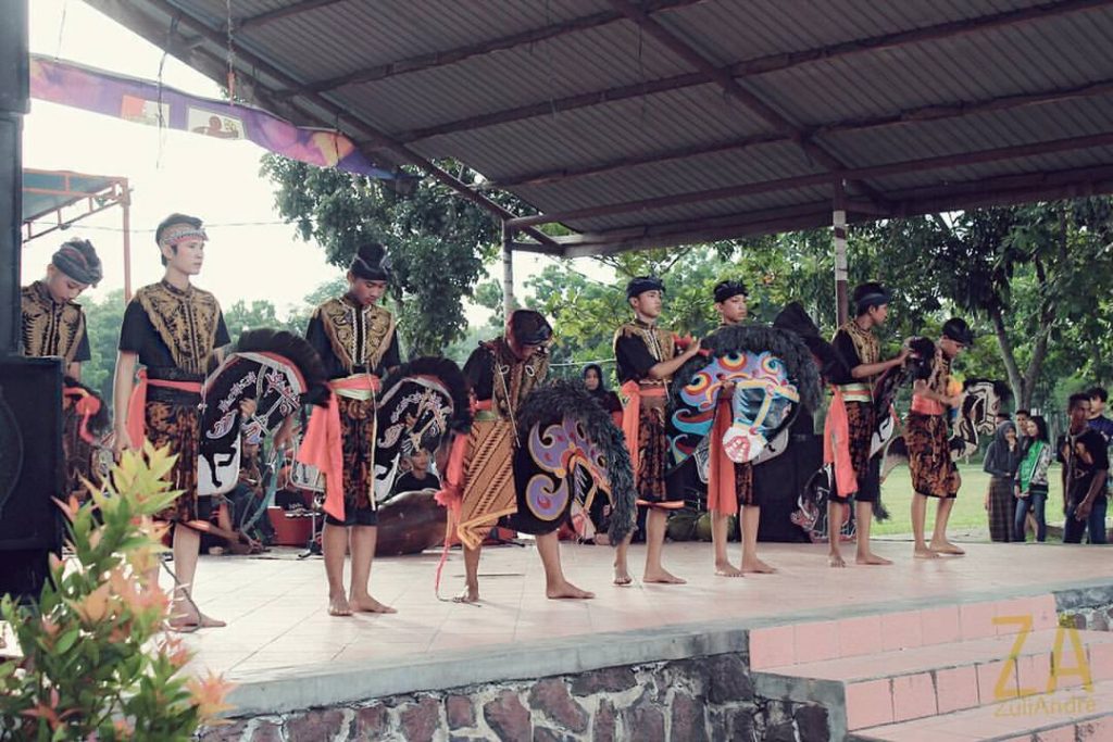 Melestarikan SeniKuda Lumping di Pekanbaru, Didominasi Anak Muda