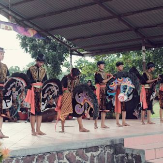 Melestarikan SeniKuda Lumping di Pekanbaru, Didominasi Anak Muda