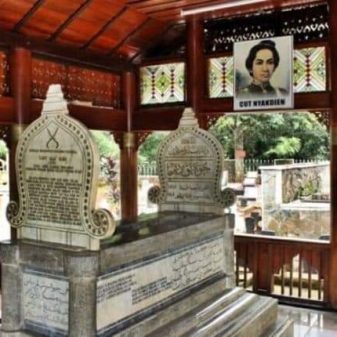 Cut Nyak Dhien Singa Betina dari Tanah Rencong