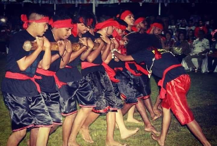 Seni Tarian Ritual Bambu Gila, Maluku