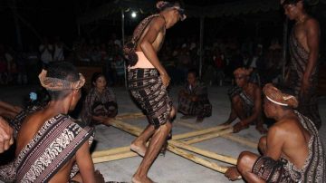 Permainan Rakyat dan Ritual Adat Pedjadja Aru diKabupaten Sabu Raijua NTT