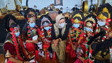 Bupati Indramayu Ingin Tari Topeng Indramayu Masuk Dalam Mulok Tingkat SD