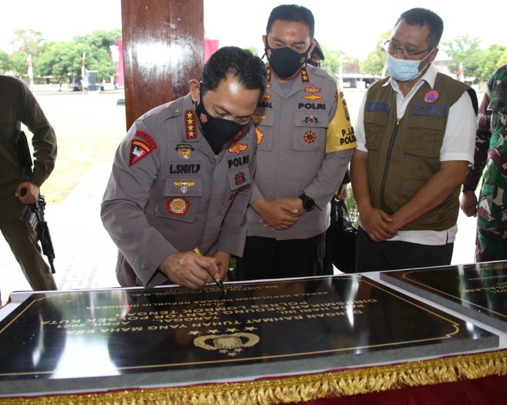 Kapolri Resmikan Sejumlah Fasilitas Bangunan Polda NTB