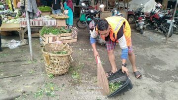 Satpol PP Kelurahan Warakas Beri Sanksi Sosial Buat 25 Warga Tidak Bermasker