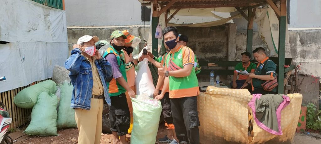 Sampah Anorganik Non Ekonomis Bisa Disedekahkan, Sebut Kalimat Akad ‘Sedekah Sampah’
