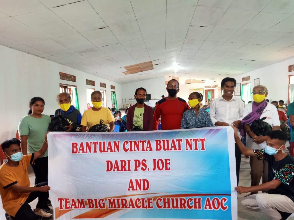 Yayasan KKI dan Komunitas GPS lakukan aksi Sosial di Depe dan Ledeana