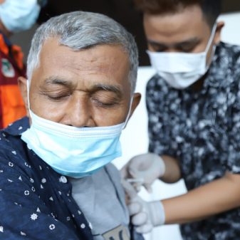 Layanan Vaksinasi Covid-19 di Puskesmas Kecamatan se-Jakarta Utara Dibuka 24 Jam