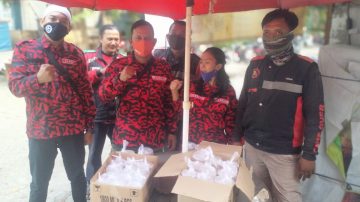 Ormas KKPMP Jakarta Utara bagikan Nasi Kotak Dan Takjil