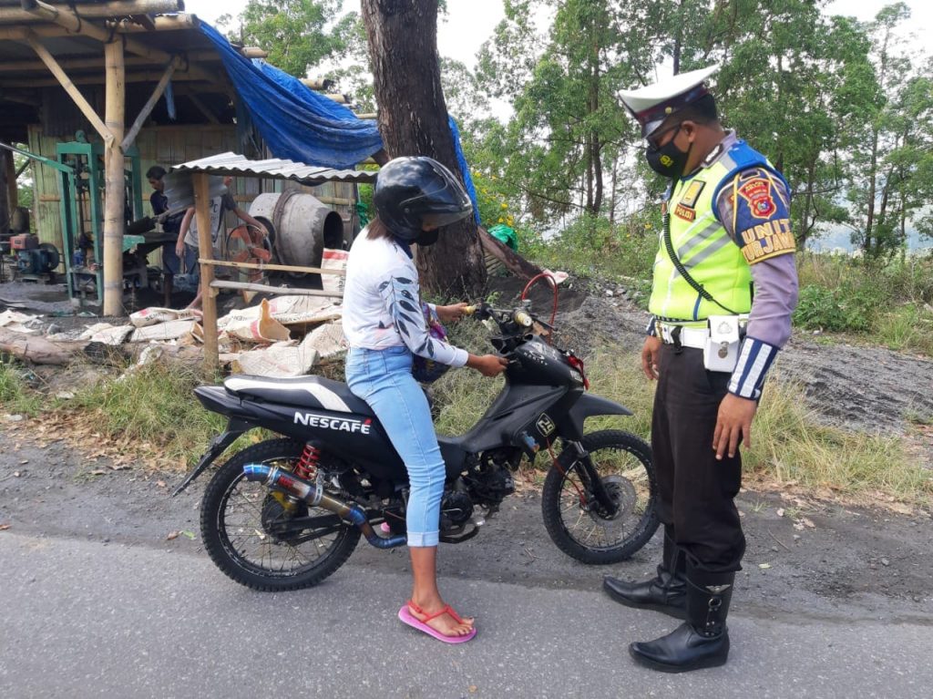 Satlantas Polres Ngada Tingkatkan Intensitas Sosialisasi Displin Muatan Dan Stop Knalpot Racing