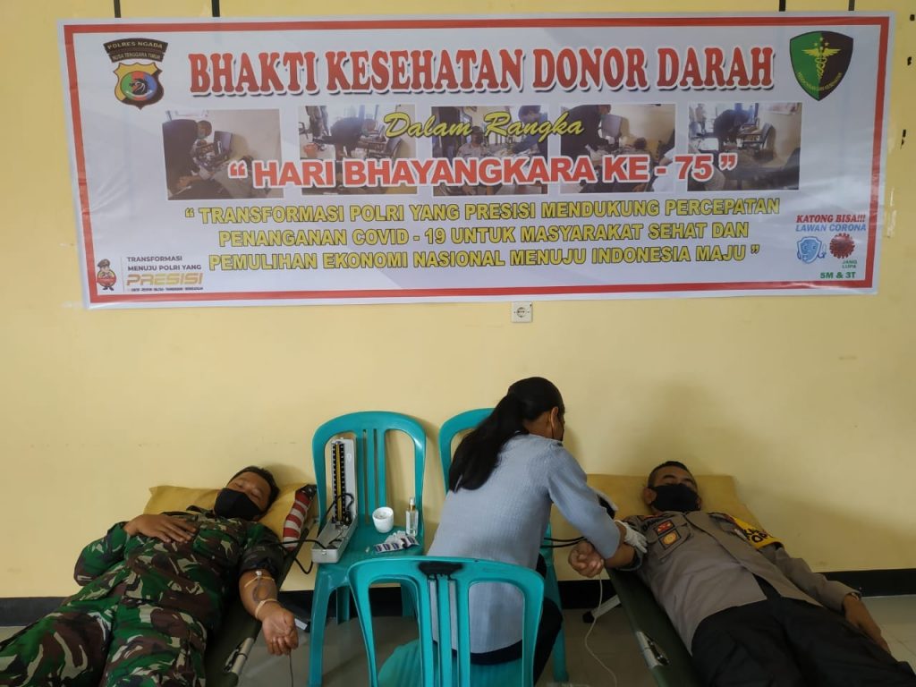 Polri Presisi, Bhakti Kesehatan Polres Ngada Dan Kodim 1625 Donor Darah Untuk Warga