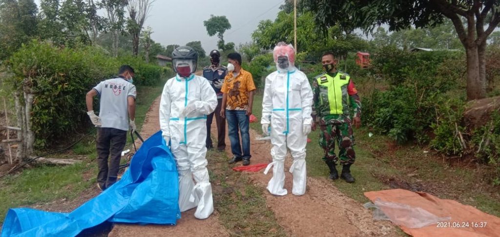 Pemakaman Jenazah Pasien Covid-19 Di Kecamatan Detukeli Ende Petugas Kesulitan APD