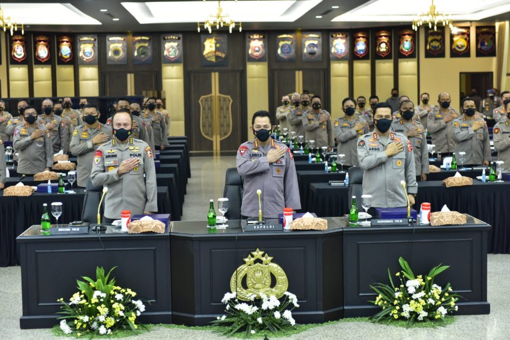 Kapolri Minta Pertahankan Kepercayaan dan Kepuasan Publik di Rakernis 4 Divisi