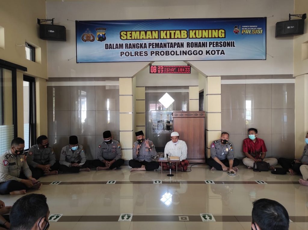 Polda Jatim dan Polres Jajaran Serentak Ngaji Kitab Kuning