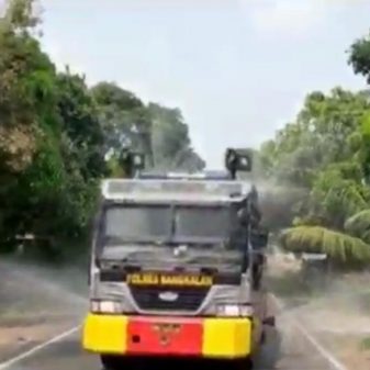 Cegah Penyebaran Covid-19, Polda Jatim Kerahkan Pasukan di Zona Merah Bangkalan