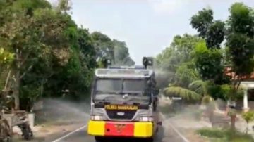Cegah Penyebaran Covid-19, Polda Jatim Kerahkan Pasukan di Zona Merah Bangkalan