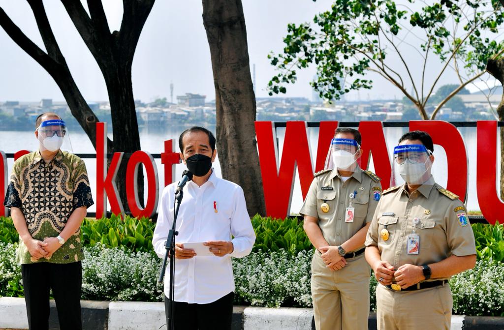 Presiden RI Tinjau Pelaksanaan Vaksinasi Massal di Waduk Pluit