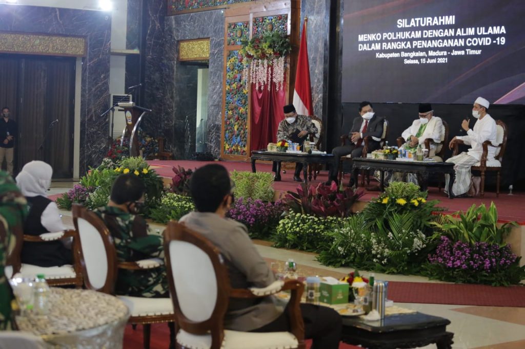 Menkopolhukam RI Melaksanakan Dialog Bersama Forkopimda Jatim, Tokoh Agama, Tokoh Masyarakat di Kabupaten Bangkalan
