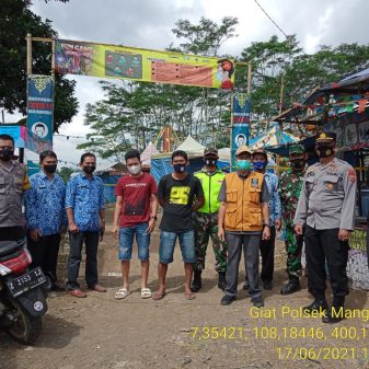 Gugus Tugas Covid-19 Laksanakan Punutupan Hiburan Pasar Malam di Mangkubumi