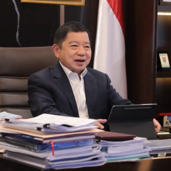 Menteri Suharso Hadiri Rapat Kerja dengan Komisi XI DPR RI