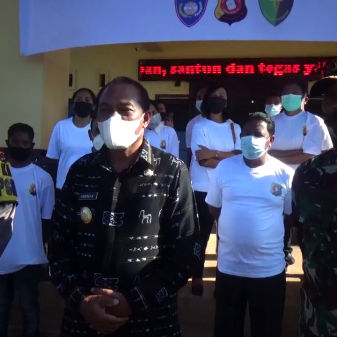 Bupati Ngada Hadiri Apel Bhabinkamtibmas Dan Komunitas Penyitas Covid-19 Di Mapolres Ngada