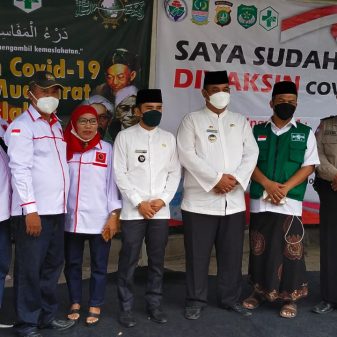 Serbuan 1500 Vaksinasi di Desa Setia Asih, Ini Pesan Camat Tarumajaya