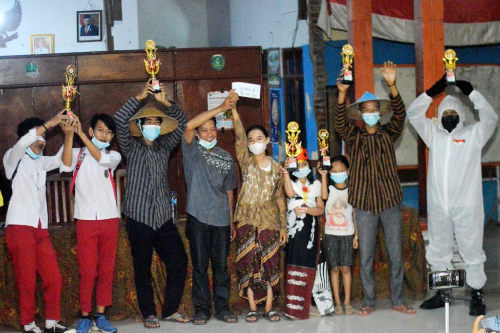 Gebyar HUT-RI Ke-76, Desa Bunder Gelar Lomba Gapura Dengan Media Bambu