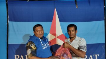 DPC Partai Demokrat Sabu Raijua, Berbagi Kasih Kepada Rakyat