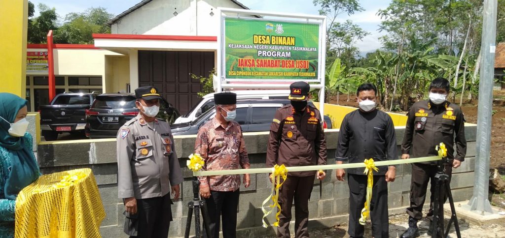 Kapolsek Sukaresik Hadiri Kegiatan Peresmian Desa Binaan Kejaksaan Kabupaten Tasikmalaya