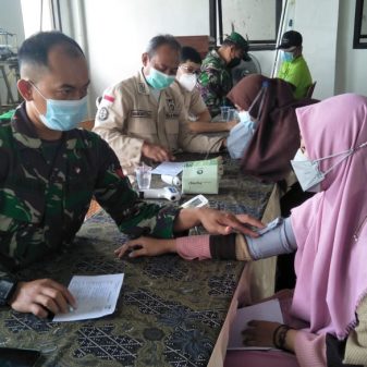Korem 071/Wijayakusuma Kembali Giat Vaksinasi Bagi Mahasiswa Universitas NU