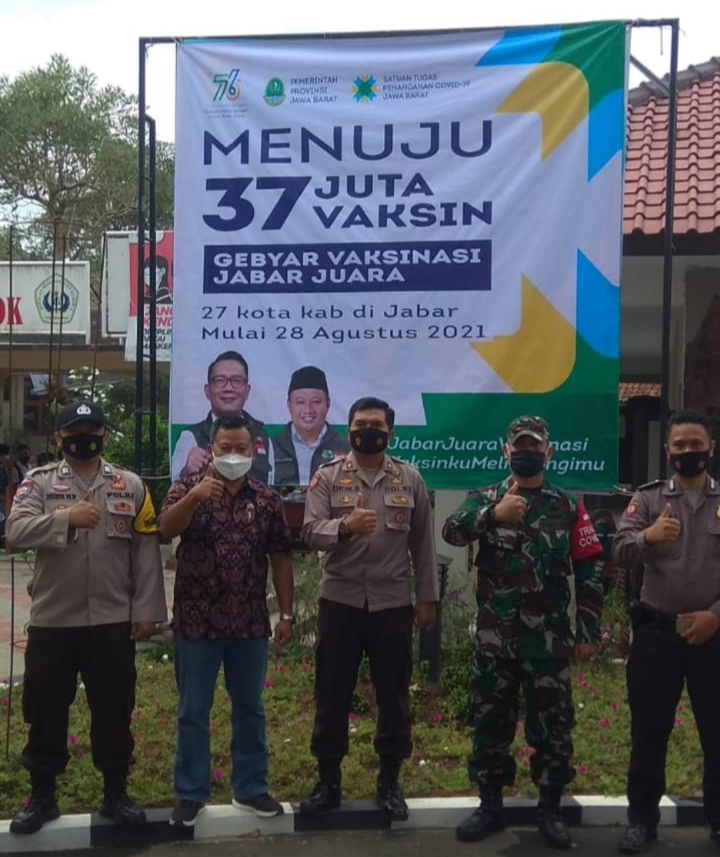 Kapolsek Indihiang Pantau Kegiatan Vaksinasi di 3 Puskesmas Wilayah Kecamatan Cipedes
