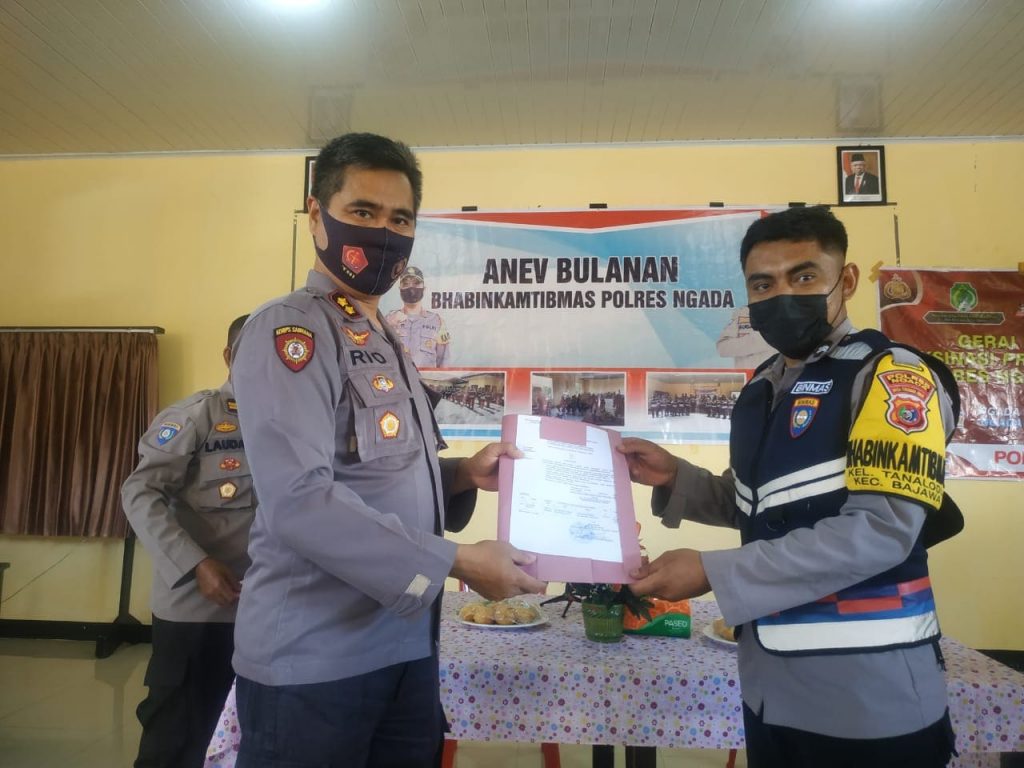 Kapolres Ngada Pimpin Anev Bulanan Bhabinkamtibmas
