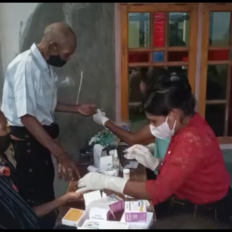 Lion Grup Jakarta Sponsori Periksa Gula Darah Gratis Di Paroki Jerebuu Ngada