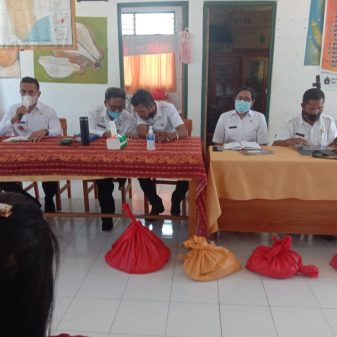 Bupati dan wakil Bupati Sabu Raijua lakukan kunjungan kerja ke Kecamatan Sabu Liae