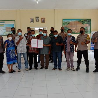 Polsek Huamual Gelar Kegiatan Deklarasi Damai Pelaksanaan Pemilihan Calon Kepala Desa Ariate