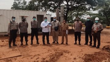 Bangunan Milik  PT. Sari Dumai Tanpa IMB disegel Sudin CKTRP Jakut