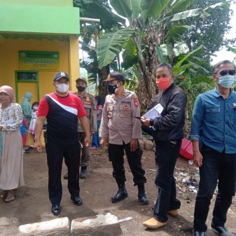 Kapolsek Sukawening Giat Monitoring Gerai Vaksinasi di Desa Mekarwangi
