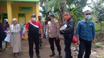 Kapolsek Sukawening Giat Monitoring Gerai Vaksinasi di Desa Mekarwangi