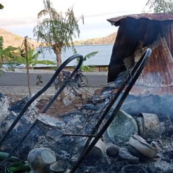 Solor Barat Flotim : Sebuah Rumah Warga Ludes Terbakar, Butuh Sentuhan Kasih
