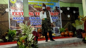 Buka Festival Tenun Ikat, Ini Pesan Rihi Heke