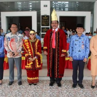 Launching Batik dan Pakian Adat Daerah KAB. Nias Barat